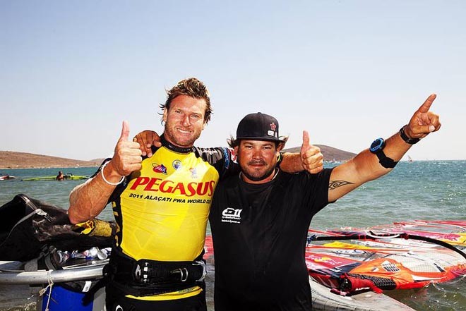 The winning team celebrate ©  John Carter / PWA http://www.pwaworldtour.com